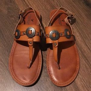 American eagle brown Sandler’s size 9